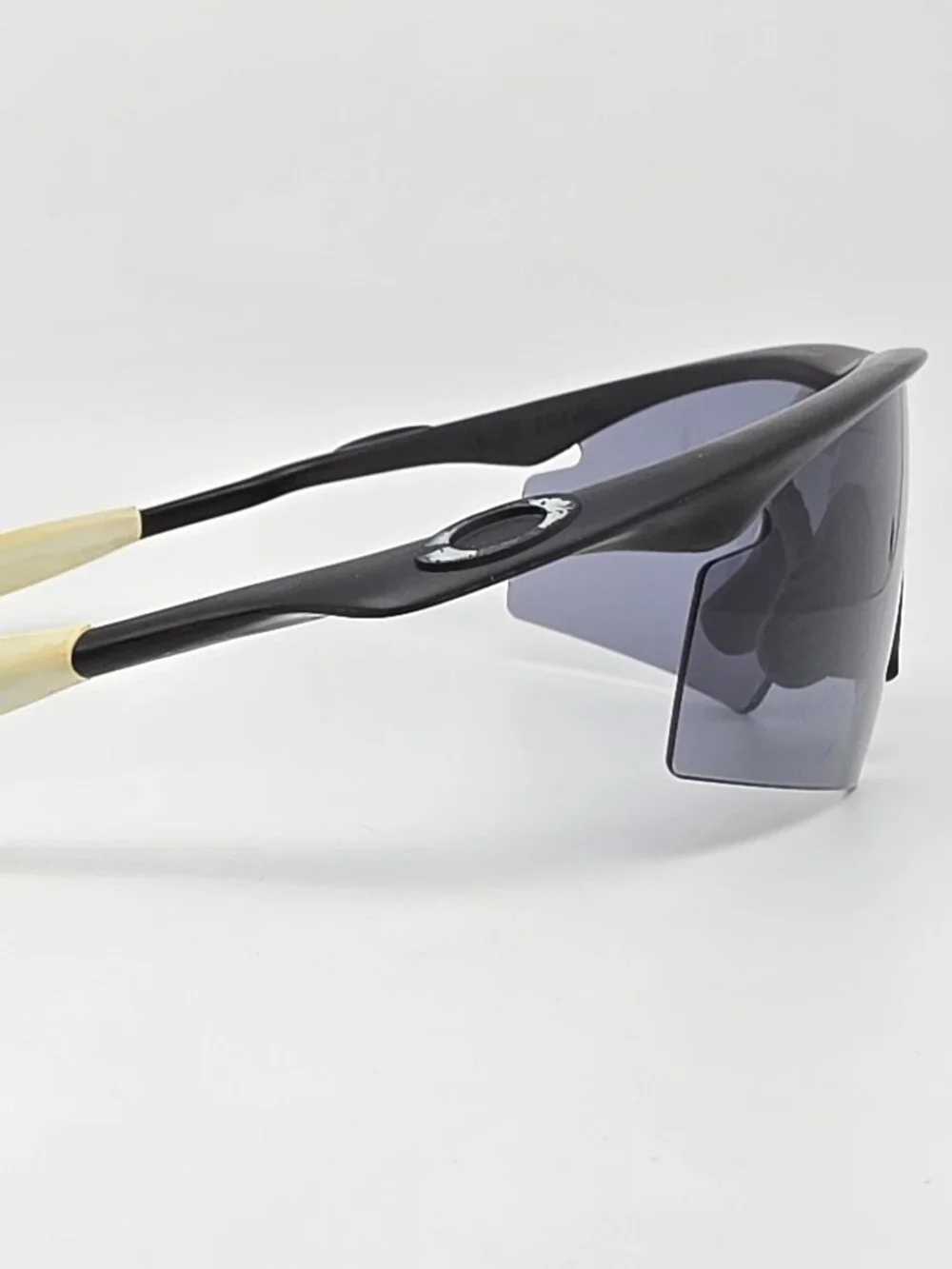 Oakley 06-976 Pro M Frame Black Frame Grey Strike Lens Sunglasses w/ Case